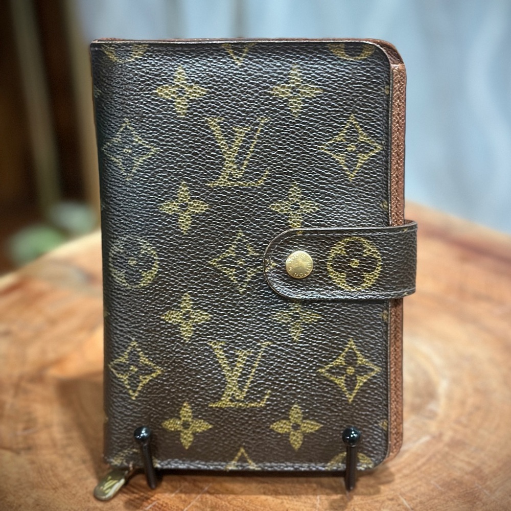 Authentic Louis Vuitton Monogram Zip Agenda PM Passport Holder Organizer